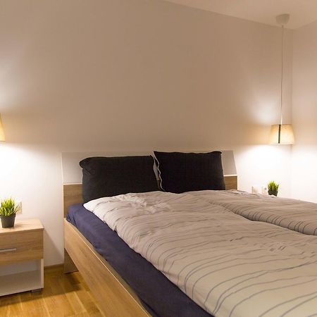 Vortex Apartment Skopje Bagian luar foto